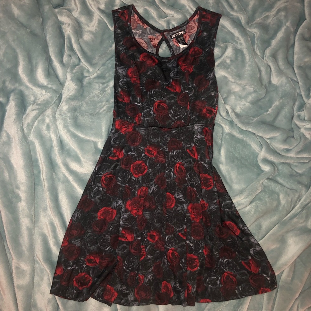 XS Red and Black Floral Dress with Key Hole Back